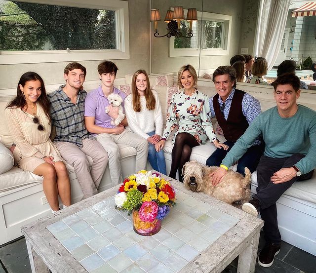 Dominiue Sachse and her husband with their children.